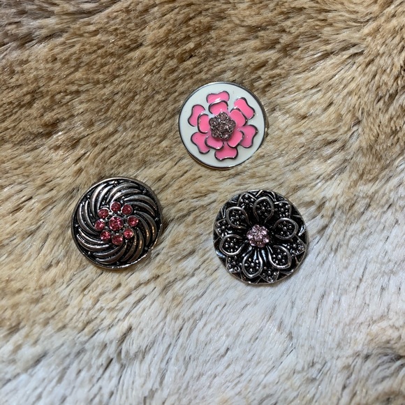 Multi Wrap Snap Bracelet and 3 Snaps - Picture 2 of 6